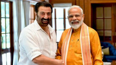 sunny deol with modi